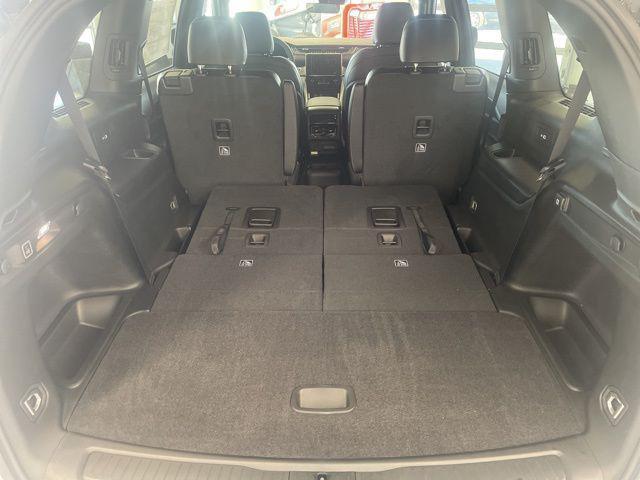 new 2025 Jeep Grand Cherokee L car, priced at $43,233