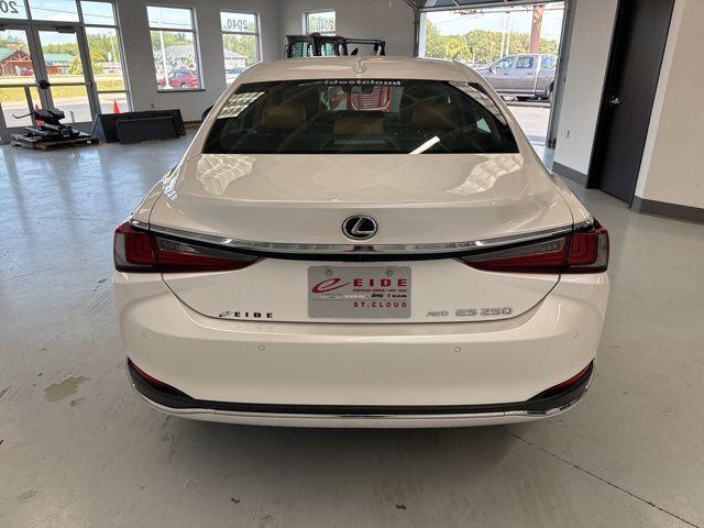 used 2024 Lexus ES 250 car, priced at $38,500