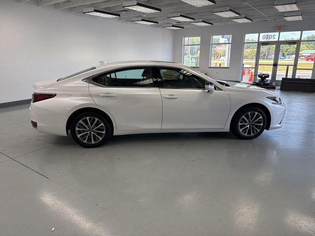 used 2024 Lexus ES 250 car, priced at $38,500