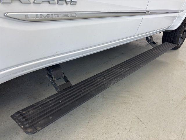 used 2022 Ram 1500 car, priced at $40,000