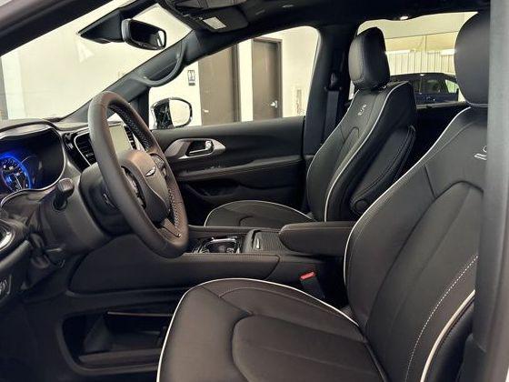 new 2026 Chrysler Pacifica car, priced at $54,493