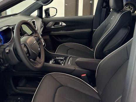 new 2026 Chrysler Pacifica car, priced at $54,493