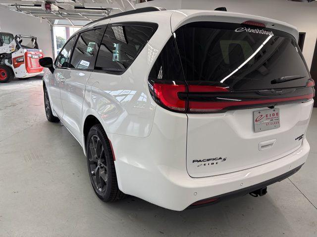 new 2026 Chrysler Pacifica car, priced at $54,493