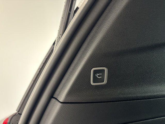 new 2026 Chrysler Pacifica car, priced at $54,493