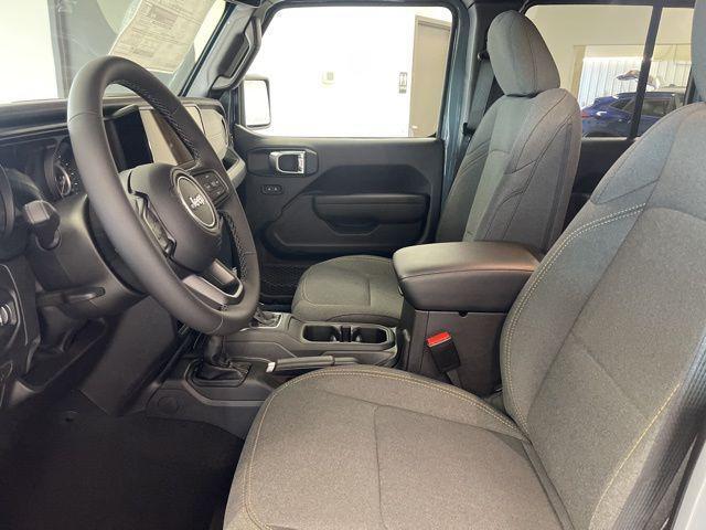new 2025 Jeep Gladiator car, priced at $44,464