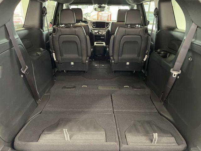 new 2025 Chrysler Pacifica car, priced at $41,596