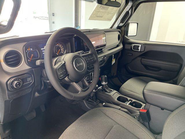 new 2025 Jeep Gladiator car, priced at $47,821