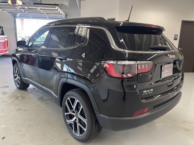 new 2025 Jeep Compass car, priced at $31,205
