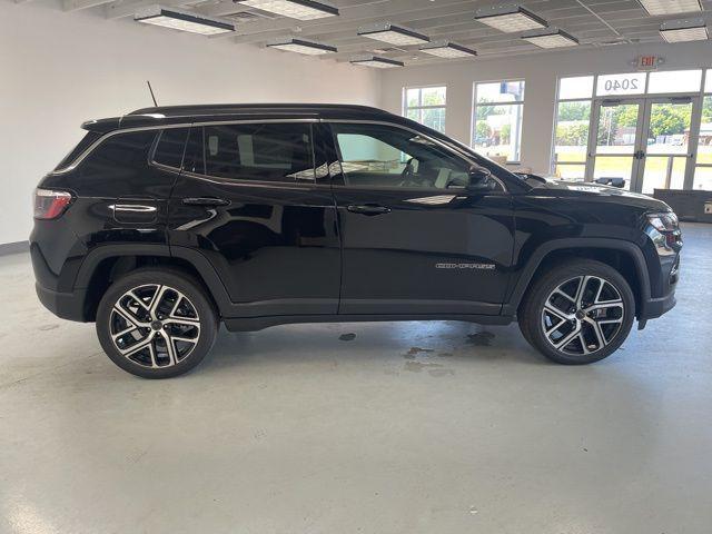 new 2025 Jeep Compass car, priced at $31,205