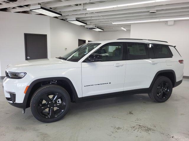 new 2025 Jeep Grand Cherokee L car, priced at $47,455