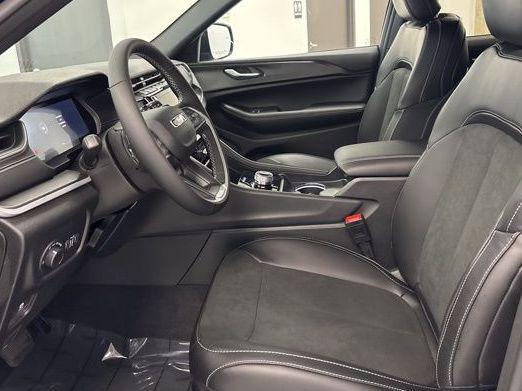 new 2025 Jeep Grand Cherokee car, priced at $41,982