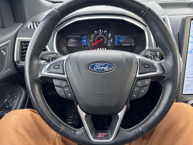 used 2021 Ford Edge car, priced at $31,000