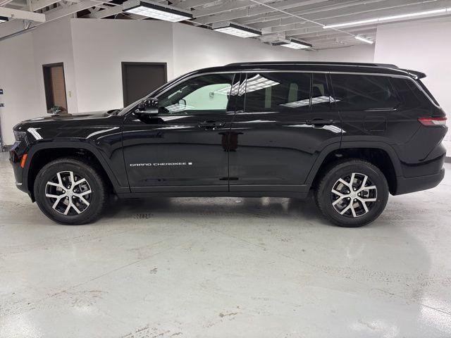 new 2025 Jeep Grand Cherokee L car, priced at $44,194