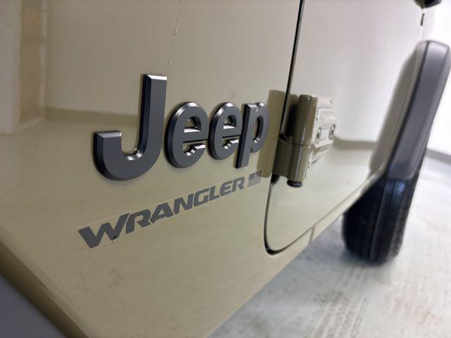 new 2025 Jeep Wrangler car, priced at $40,021