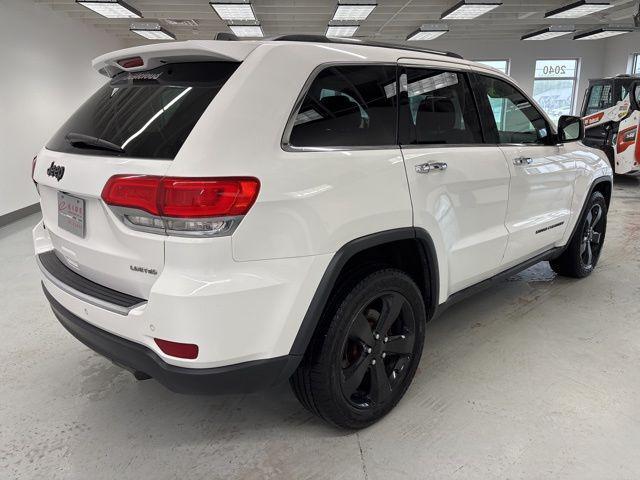 used 2015 Jeep Grand Cherokee car, priced at $10,000