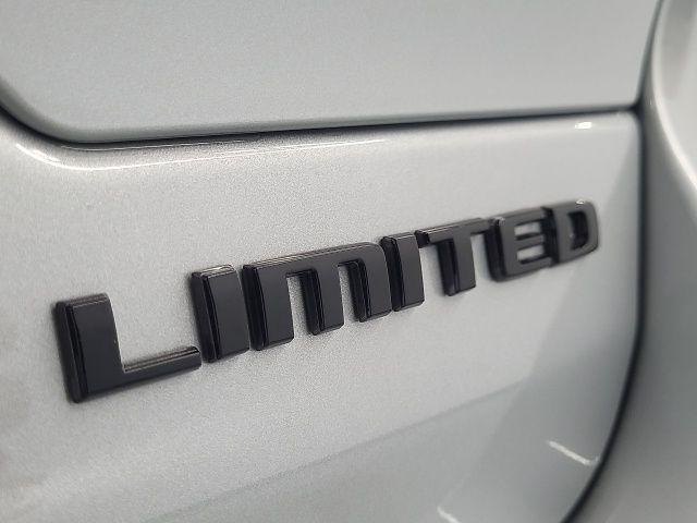 new 2025 Jeep Grand Cherokee car, priced at $45,164