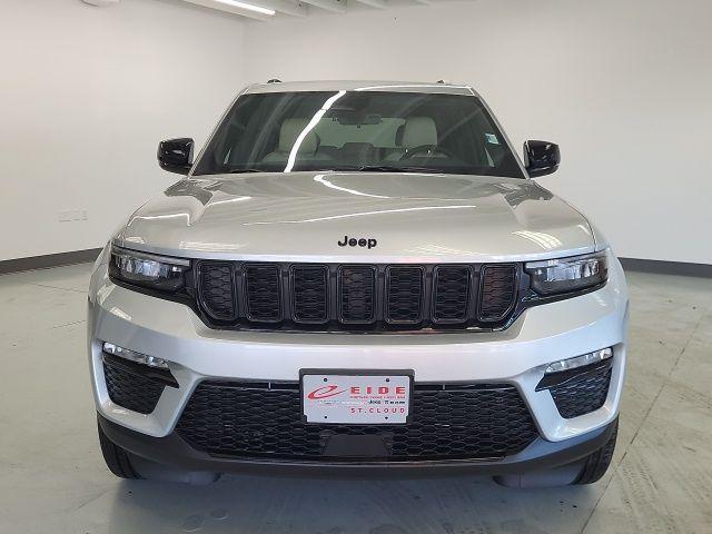 new 2025 Jeep Grand Cherokee car, priced at $45,164