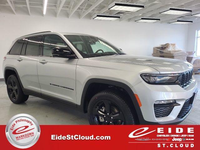 new 2025 Jeep Grand Cherokee car, priced at $44,664