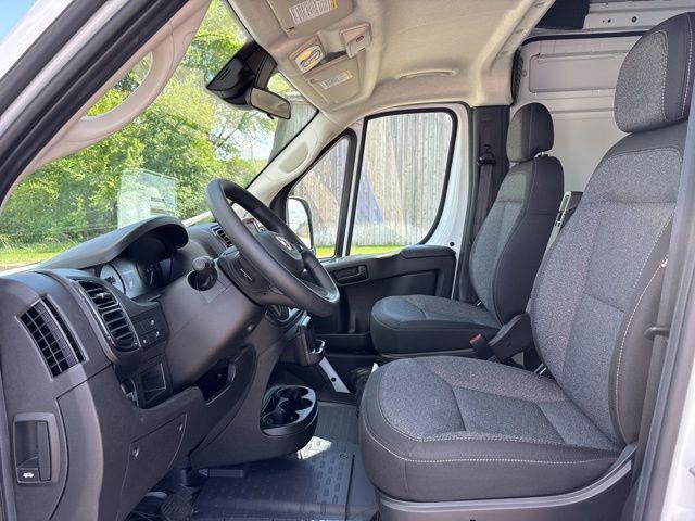 new 2025 Ram ProMaster 2500 car, priced at $52,179