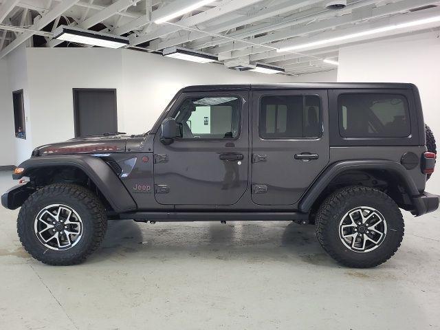 new 2025 Jeep Wrangler car, priced at $52,237