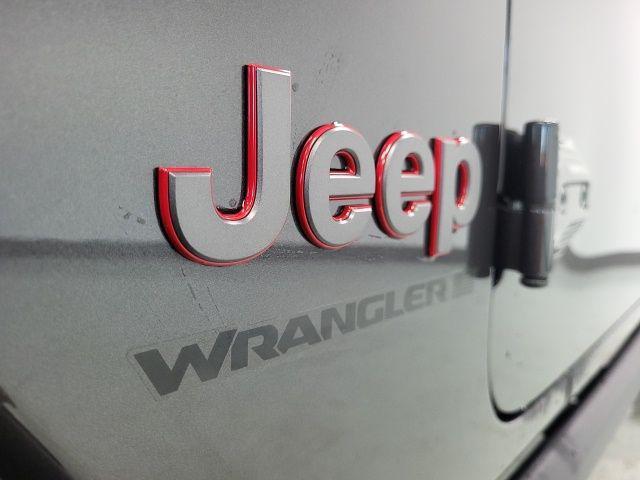 new 2025 Jeep Wrangler car, priced at $52,237