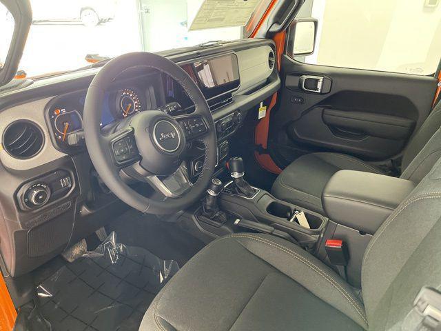 new 2025 Jeep Wrangler car, priced at $47,069