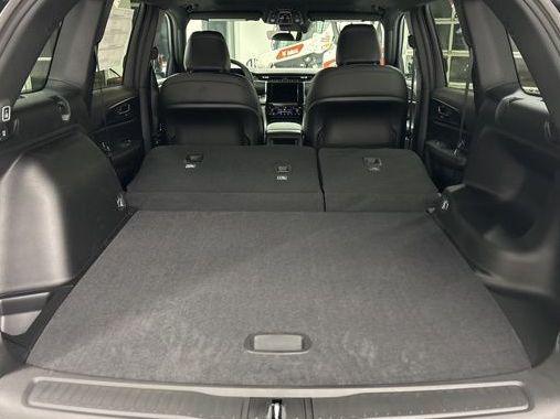 new 2025 Jeep Grand Cherokee car, priced at $40,291