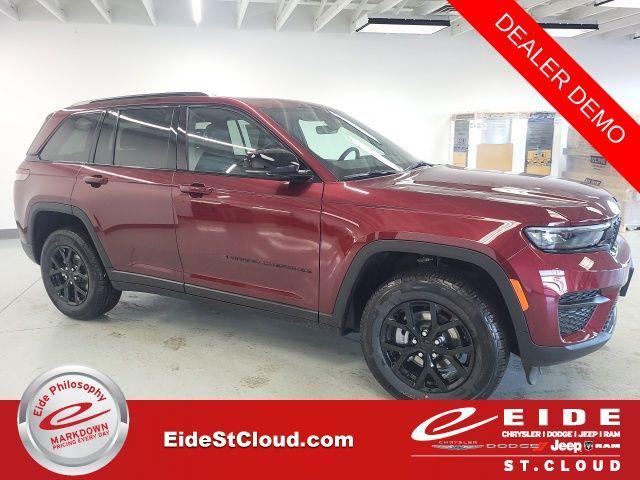 new 2025 Jeep Grand Cherokee car, priced at $39,564