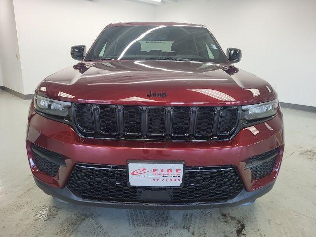 new 2025 Jeep Grand Cherokee car, priced at $40,291