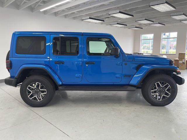 new 2025 Jeep Wrangler car, priced at $47,372