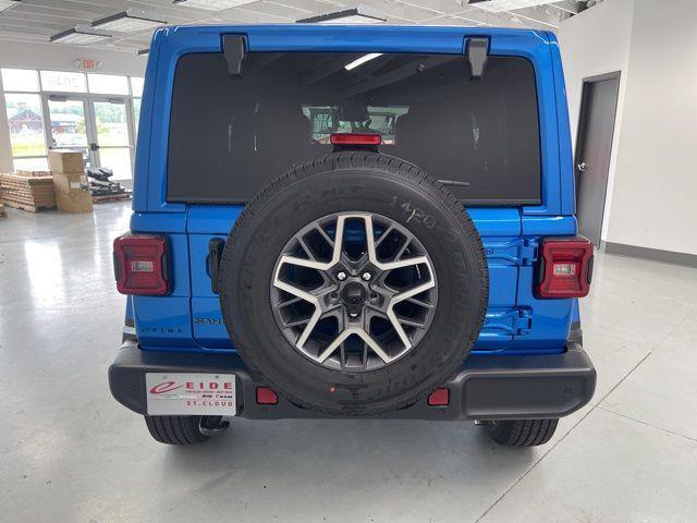 new 2025 Jeep Wrangler car, priced at $47,372