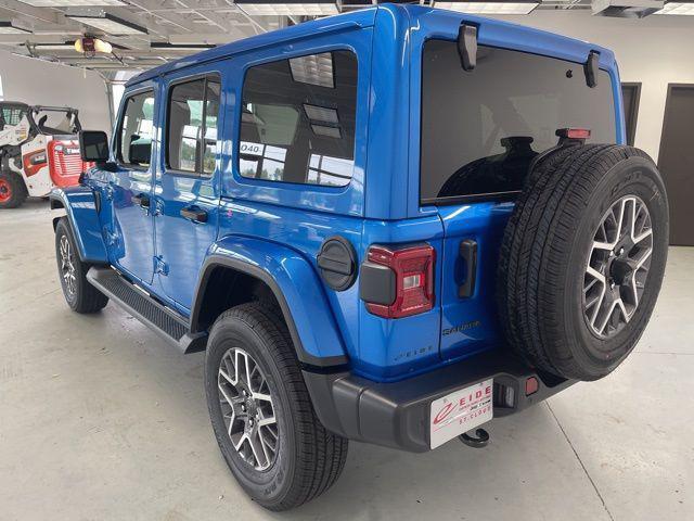 new 2025 Jeep Wrangler car, priced at $47,372
