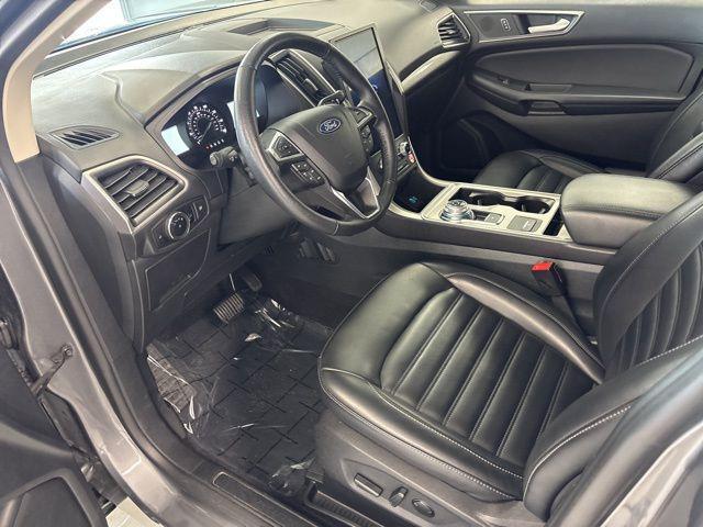 used 2024 Ford Edge car, priced at $25,000