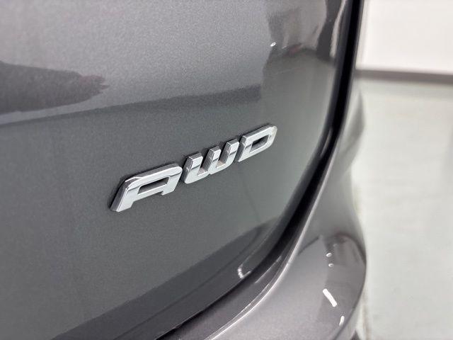 used 2024 Ford Edge car, priced at $25,000