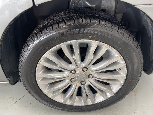 used 2012 Chrysler 200 car, priced at $10,000