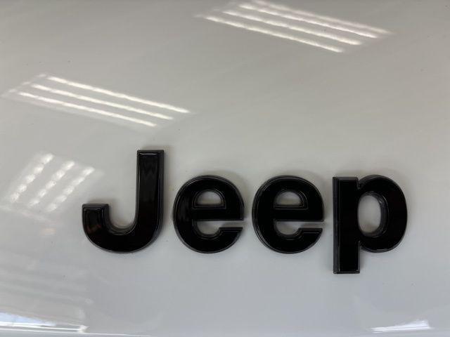 new 2024 Jeep Grand Cherokee car, priced at $38,224