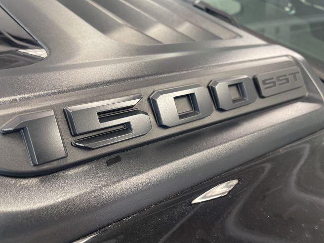 new 2025 Ram 1500 car, priced at $61,182