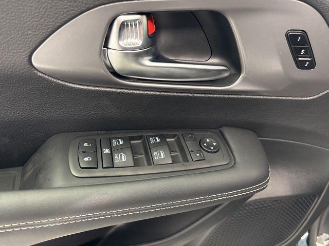 new 2025 Chrysler Pacifica car, priced at $44,792