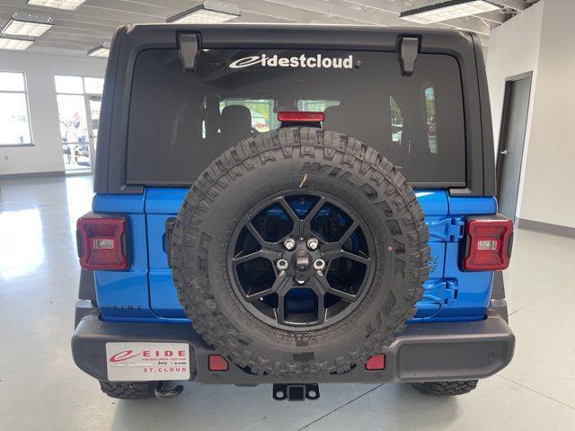 new 2025 Jeep Wrangler car, priced at $49,212