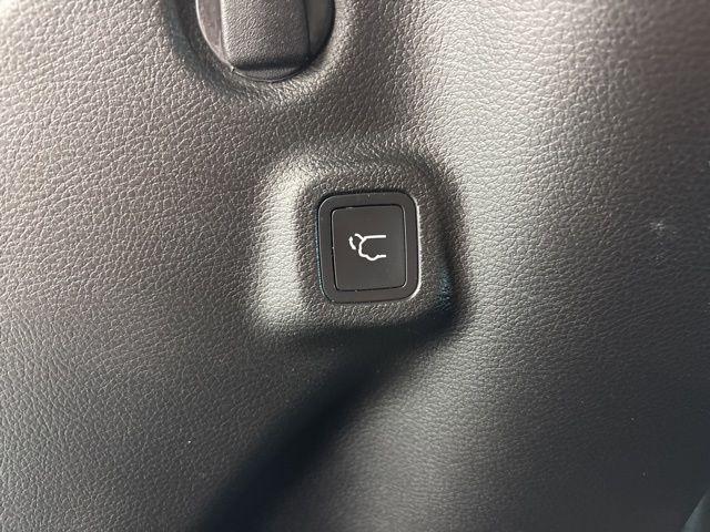 used 2022 Jeep Compass car, priced at $23,000