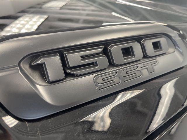 new 2025 Ram 1500 car, priced at $60,920