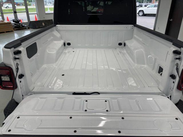 new 2025 Jeep Gladiator car, priced at $47,312
