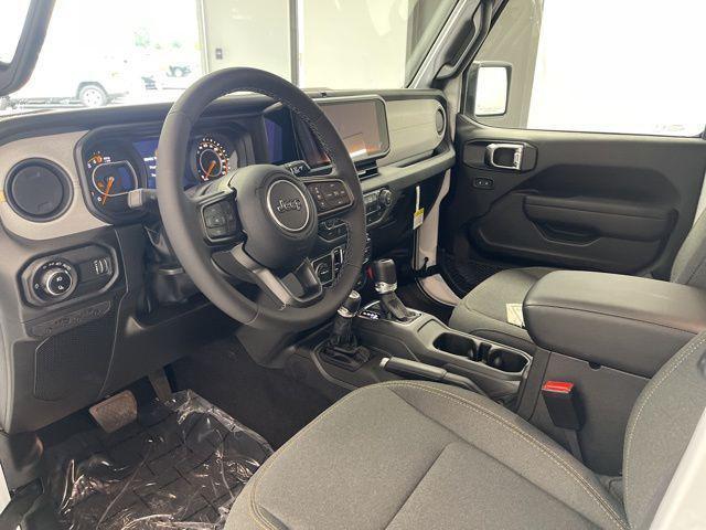 new 2025 Jeep Gladiator car, priced at $47,312
