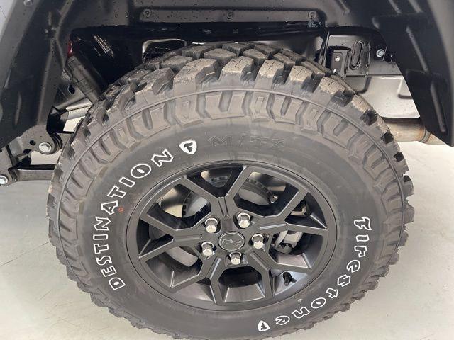 new 2025 Jeep Gladiator car, priced at $47,312