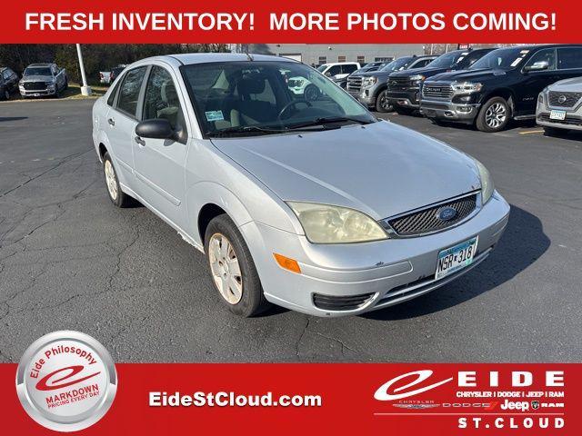 used 2006 Ford Focus car, priced at $4,500