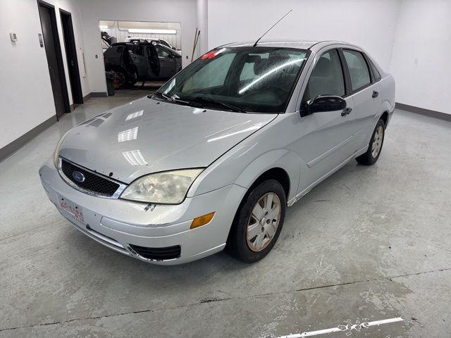 used 2006 Ford Focus car, priced at $4,000