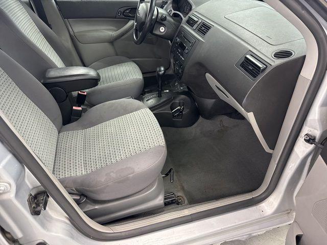 used 2006 Ford Focus car, priced at $4,000