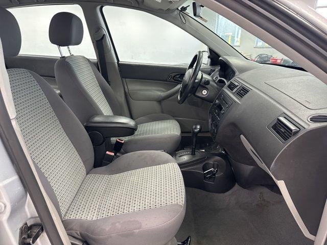 used 2006 Ford Focus car, priced at $4,000