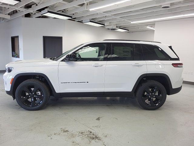 new 2025 Jeep Grand Cherokee car, priced at $45,846