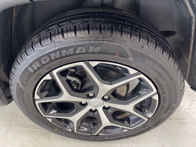 used 2024 Jeep Compass car, priced at $23,000